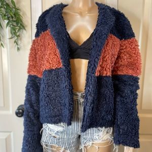 Main strip teady bear jacket inside Polyester size large